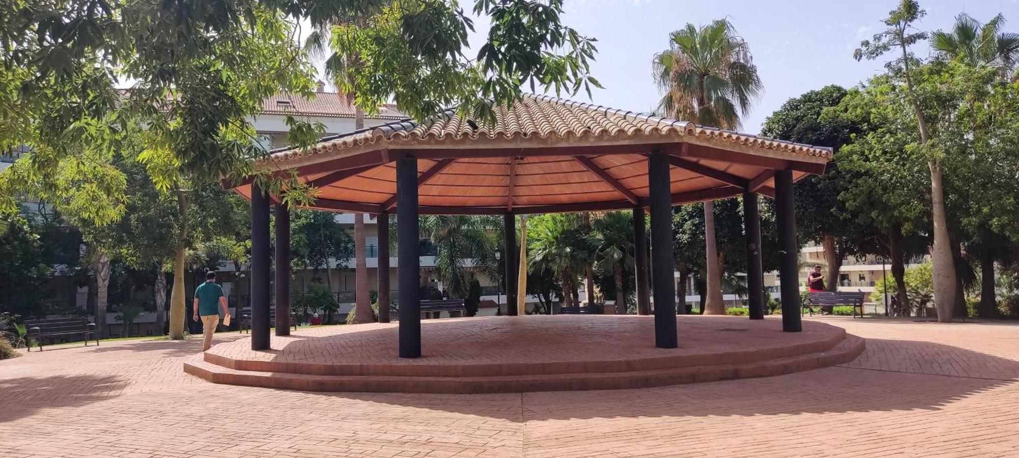 Atico - Centro De Sabinillas - Calle La Pasionaria - 산루이스데사비닐라스 외부 사진